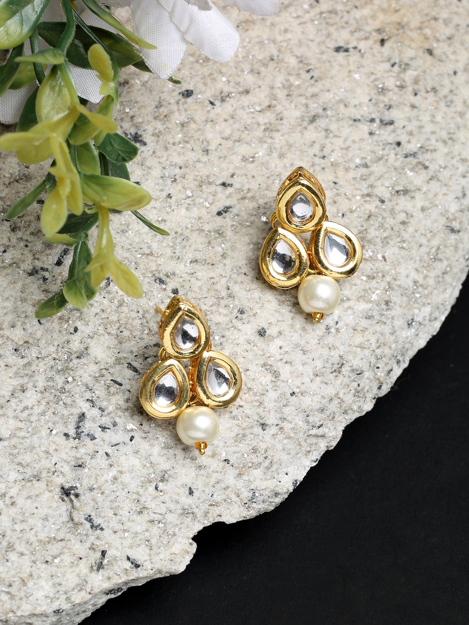 Kundan Studs - Ruby Raang - Distacart