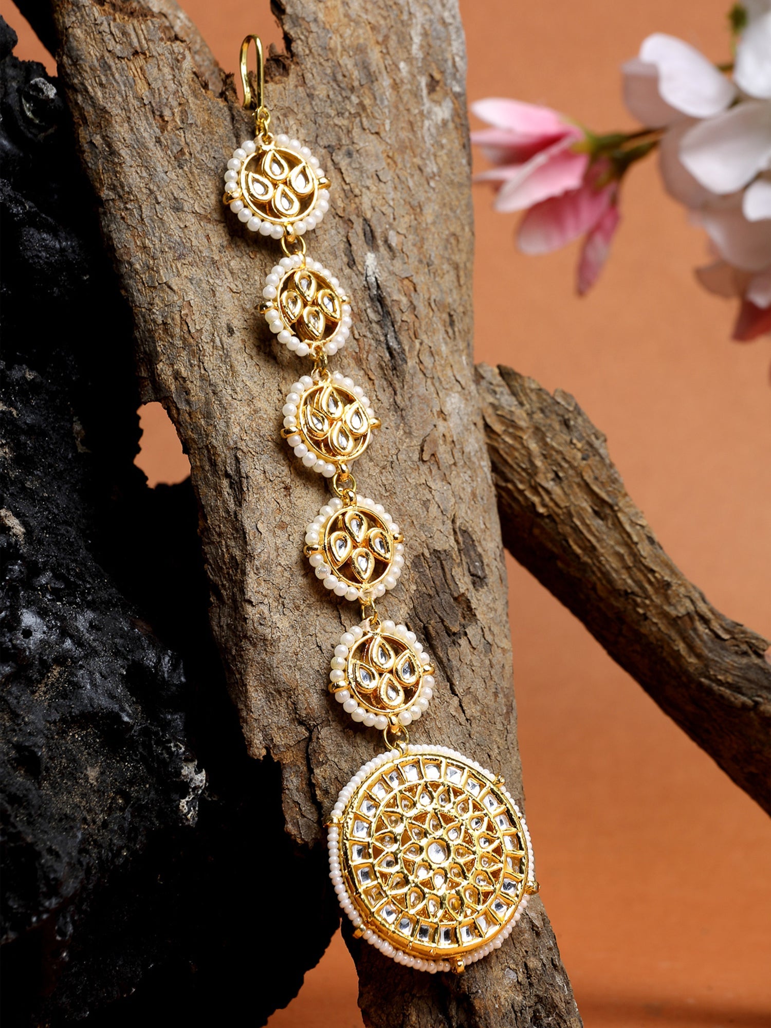 Kundan Maang Tikka - Ruby Raang - Distacart