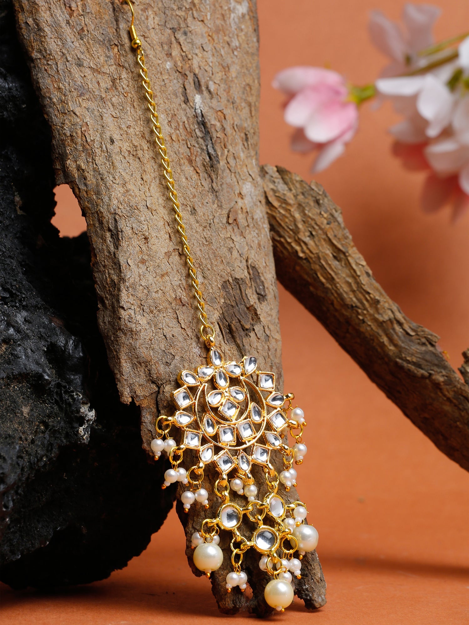 Kundan & Pearl Maang Tikka - Ruby Raang - Distacart