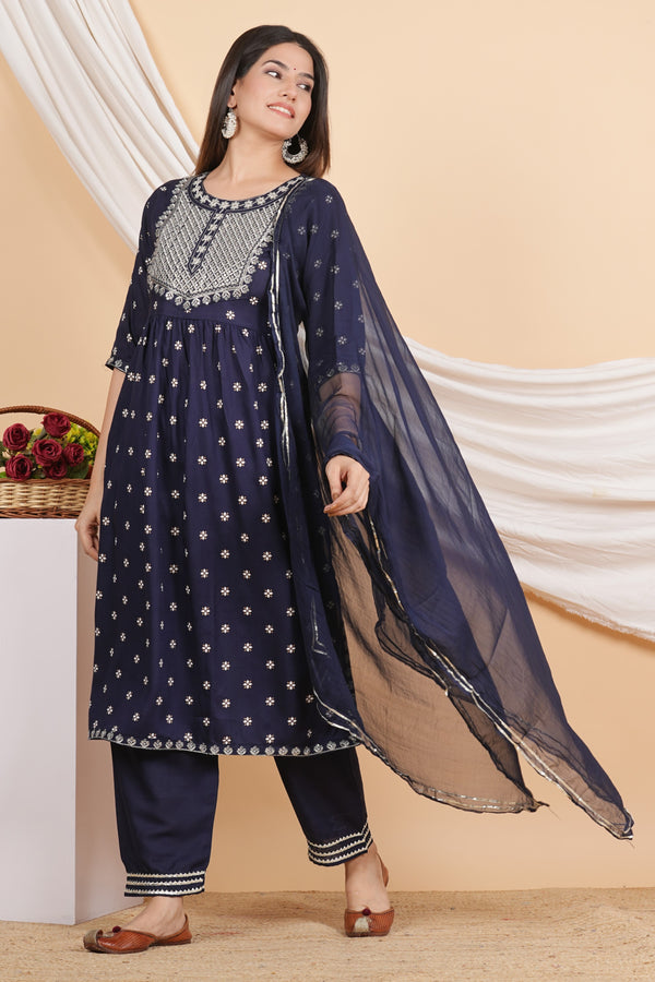 Women Embroidered Cotton Blend Kurta Pant Dupatta Set main image 1