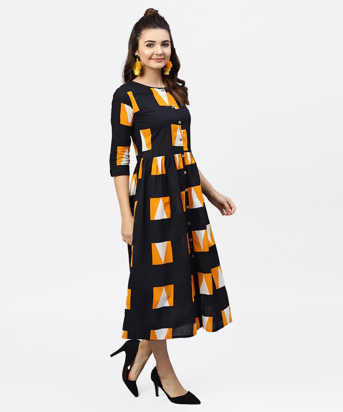 NOZ2TOZ Black Round Neck Printed Dress With Front Placket And 3/4 Sleeves - Distacart