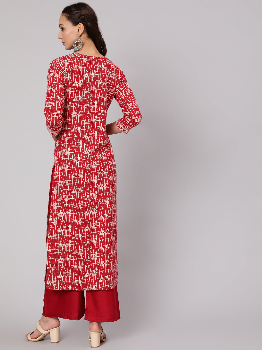 NOZ2TOZ Women Red Geometric Printed Straight Kurta With Three Quarter Sleeves - Distacart
