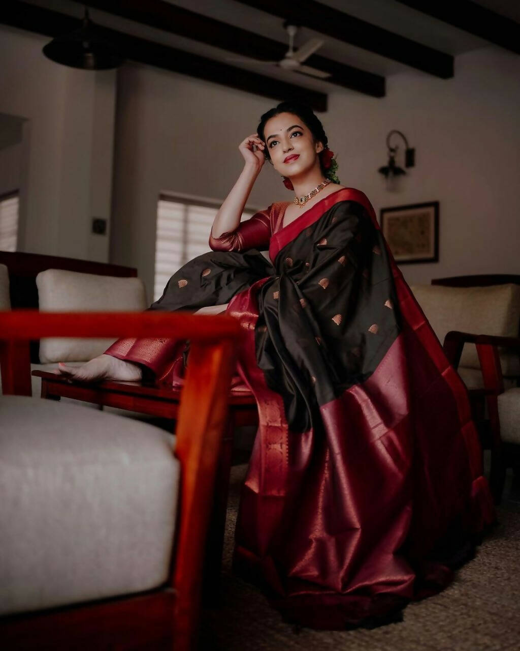 DEIANA'S Beautiful Golden Jari with New Design Soft Lichi Silk Saree - Black - Distacart