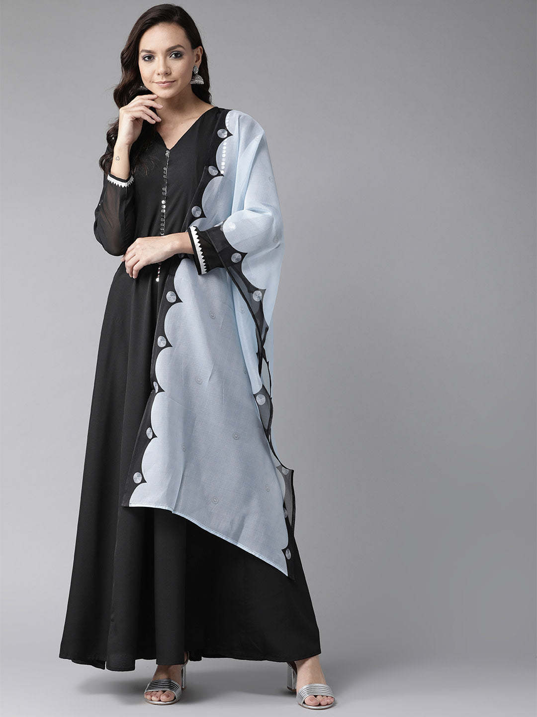 Ahalyaa Women Black Solid Maxi Dress With Dupatta