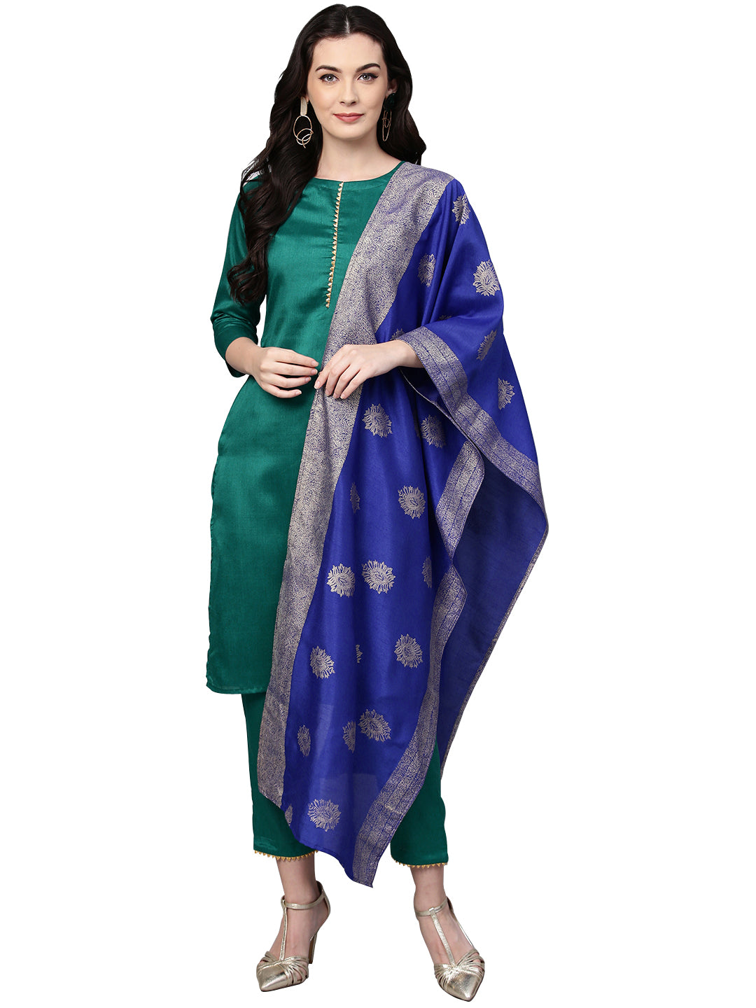 Ahalyaa Green Solid Kurta with Trousers & Dupatta