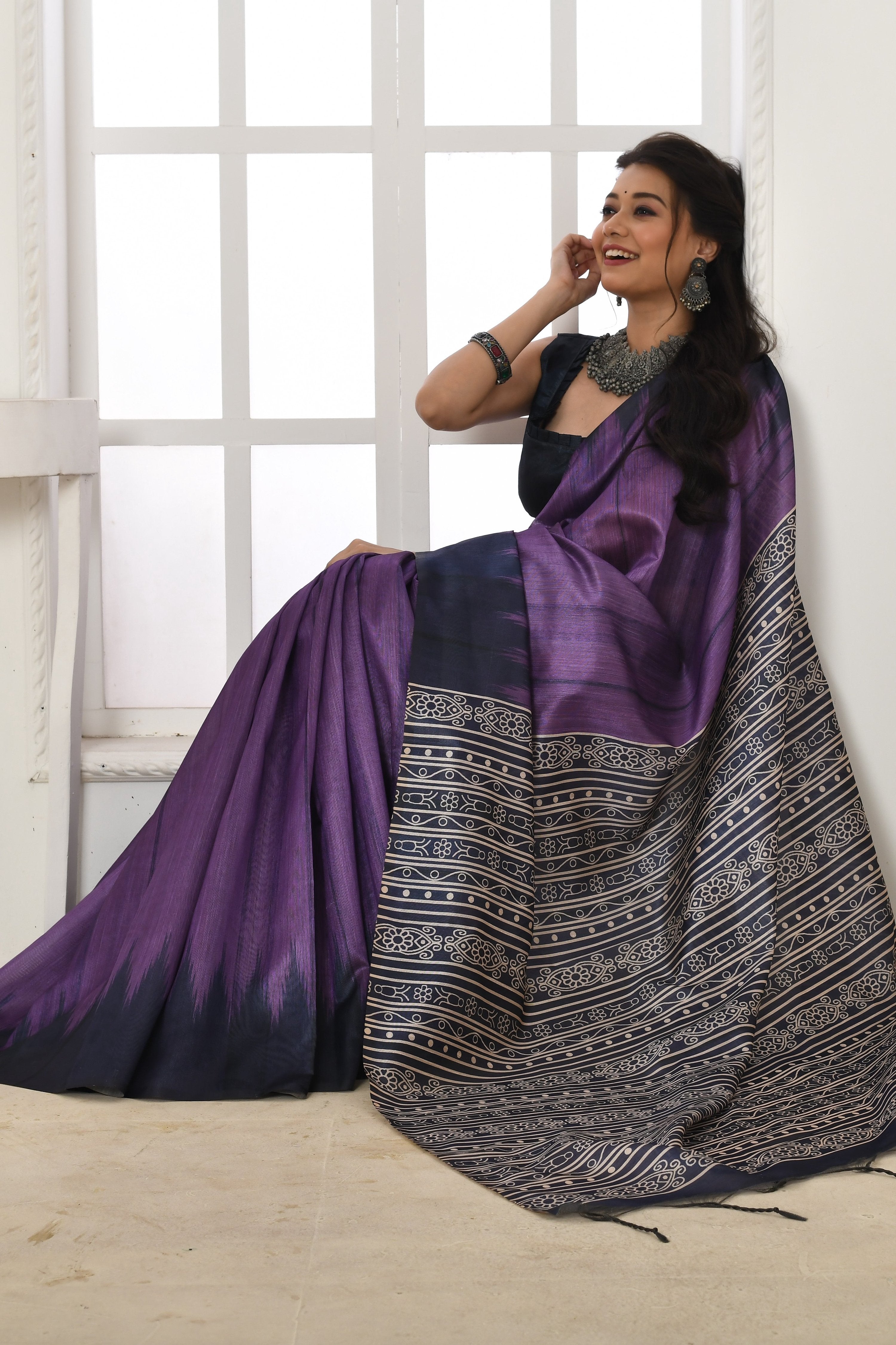 Vishnu Weaves Women's Purple Tussar Silk Temple Print Saree with Blouse - Distacart