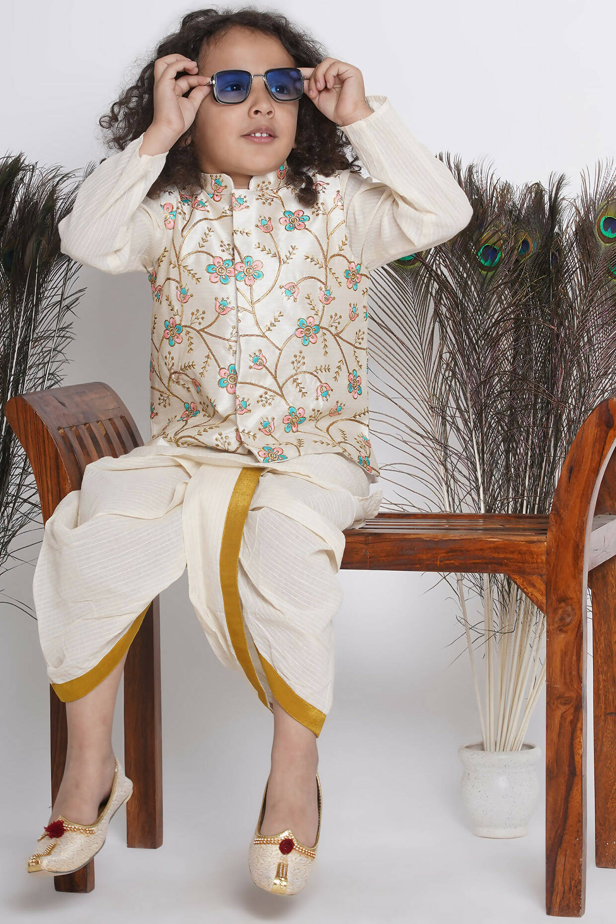 Little Bansi Banarsi Silk Pink Blue Floral Embroidery Jacket With Cotton Kantha kurta And Kantha Dhoti - Cream - Distacart