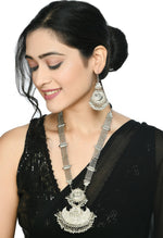 Thumbnail for Mominos Fashion Johar Kamal Silver-Plated Brass Finish Rani Haar Statement Necklace For Women - Distacart