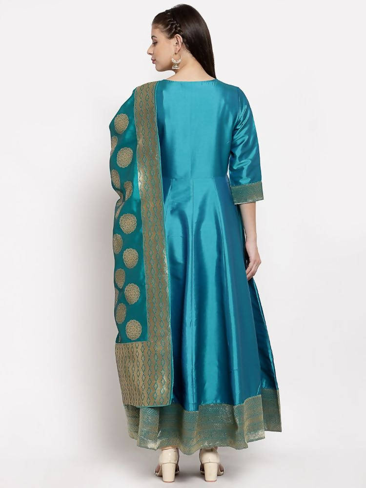Myshka Women's Green Silk Solid 3/4 Sleeve V Neck Casual Anarkali Gown