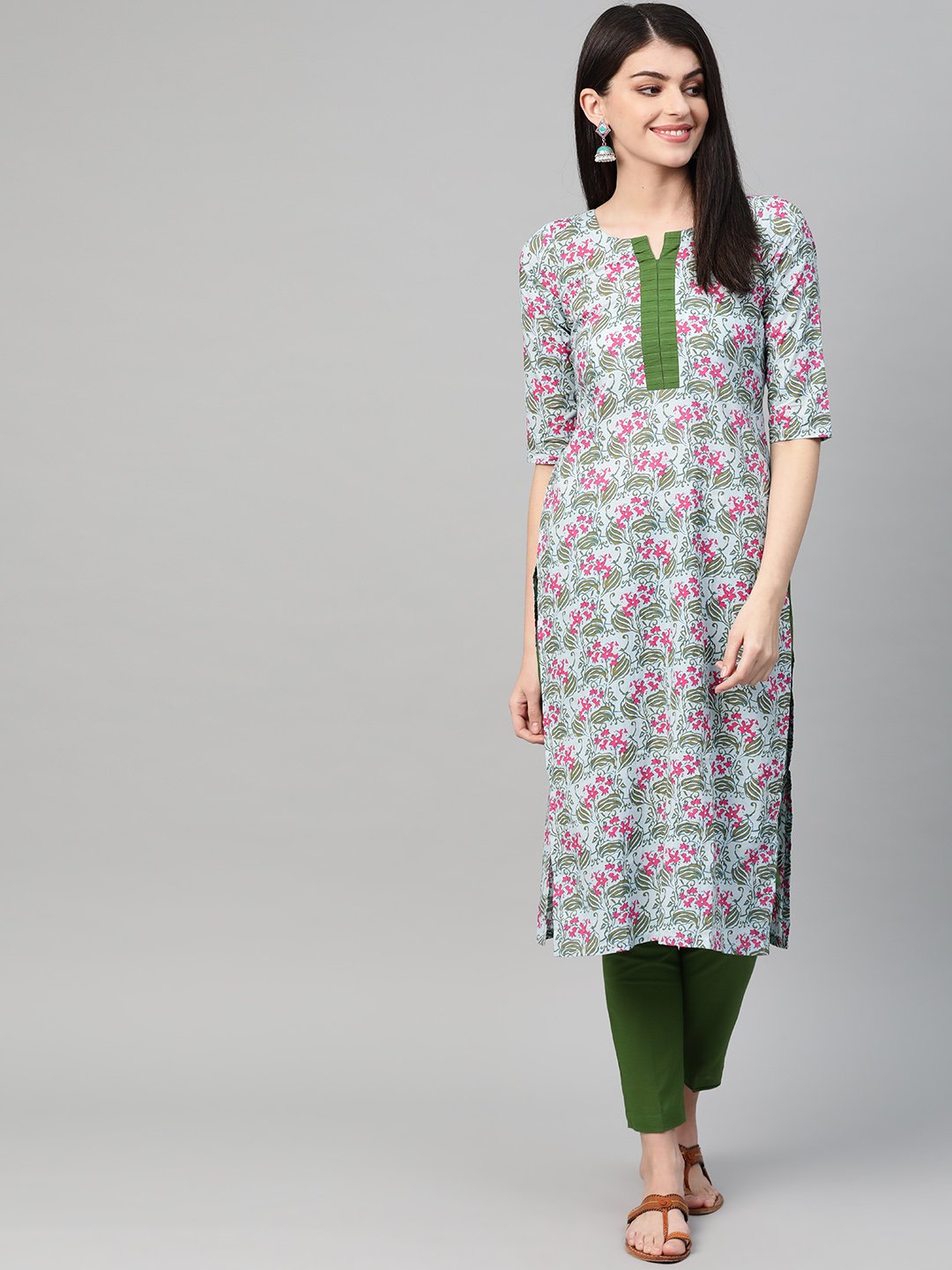 NOZ2TOZ Women Blue & Pink Straight Floral Printed Kurta And Trousers Set - Distacart