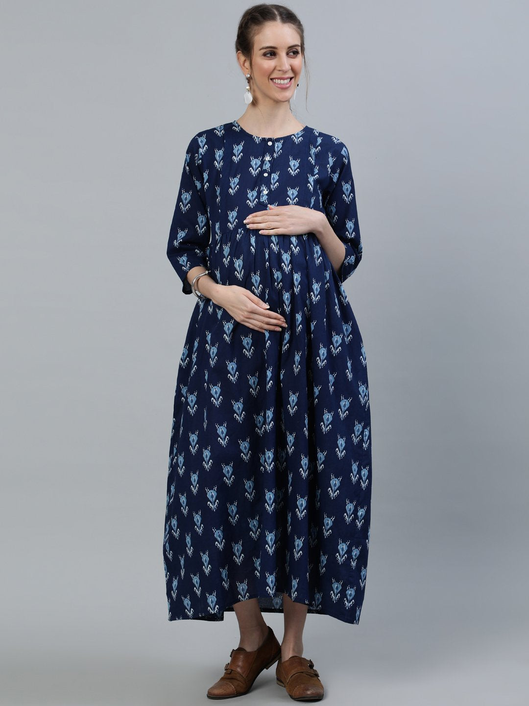 NOZ2TOZ Women Blue Indigo Printed Maternity Dress With Three quarter sleeves - Distacart