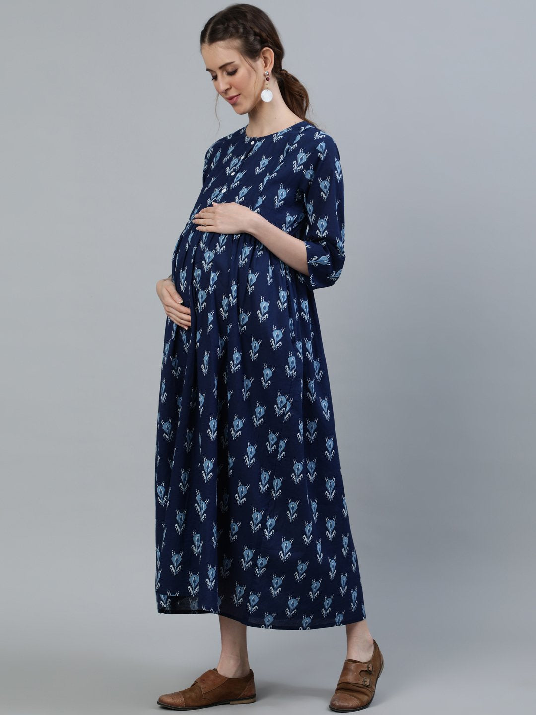 NOZ2TOZ Women Blue Indigo Printed Maternity Dress With Three quarter sleeves - Distacart