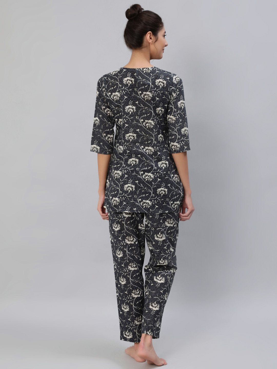 NOZ2TOZ Women Grey Floral Printed Night Suit Set - Distacart