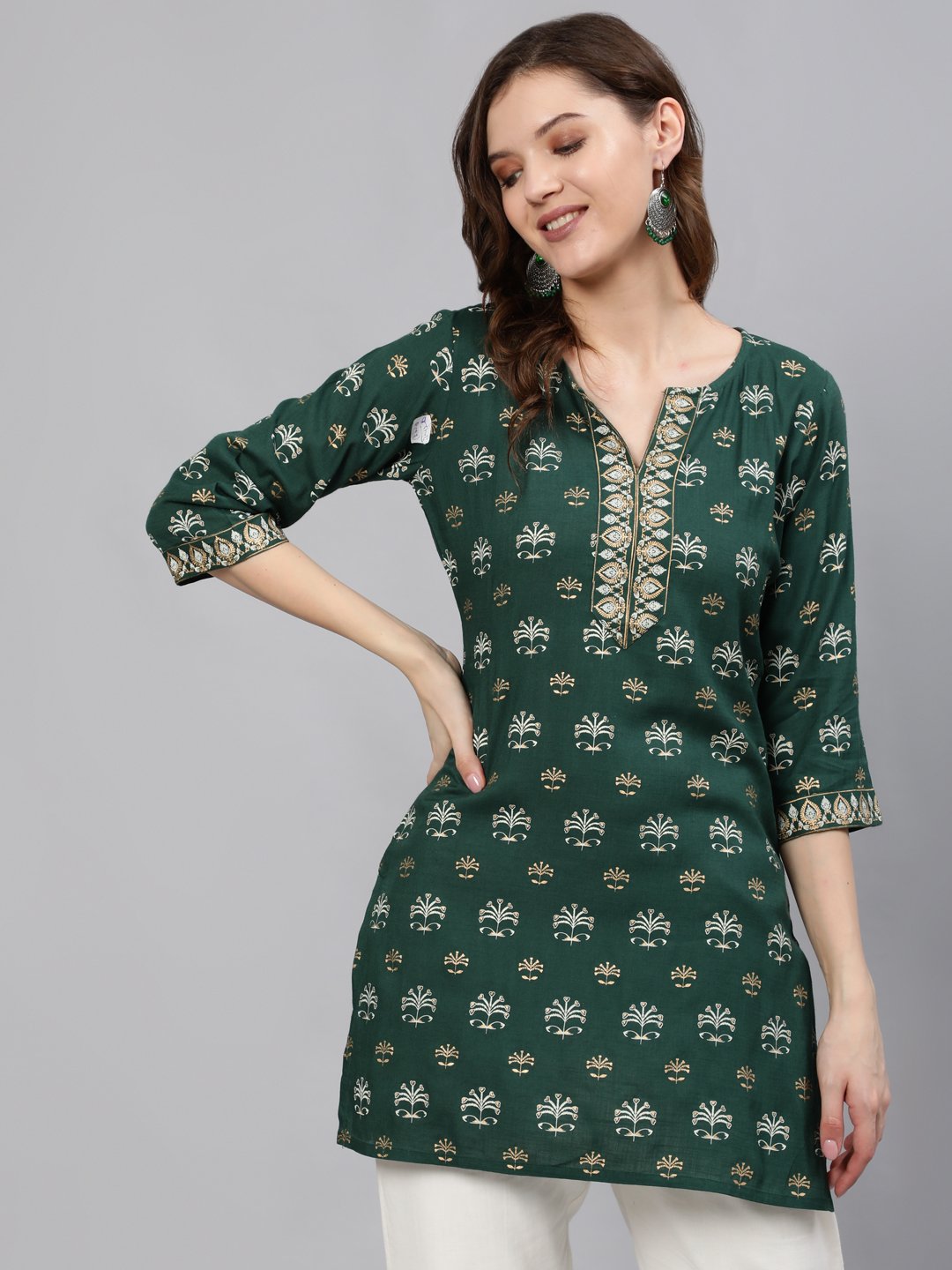 NOZ2TOZ Women Green & Gold Printed Tunic With Three Quarter Sleeves - Distacart