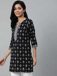 Thumbnail for NOZ2TOZ Women Black & White Printed Cotton Tunic - Distacart