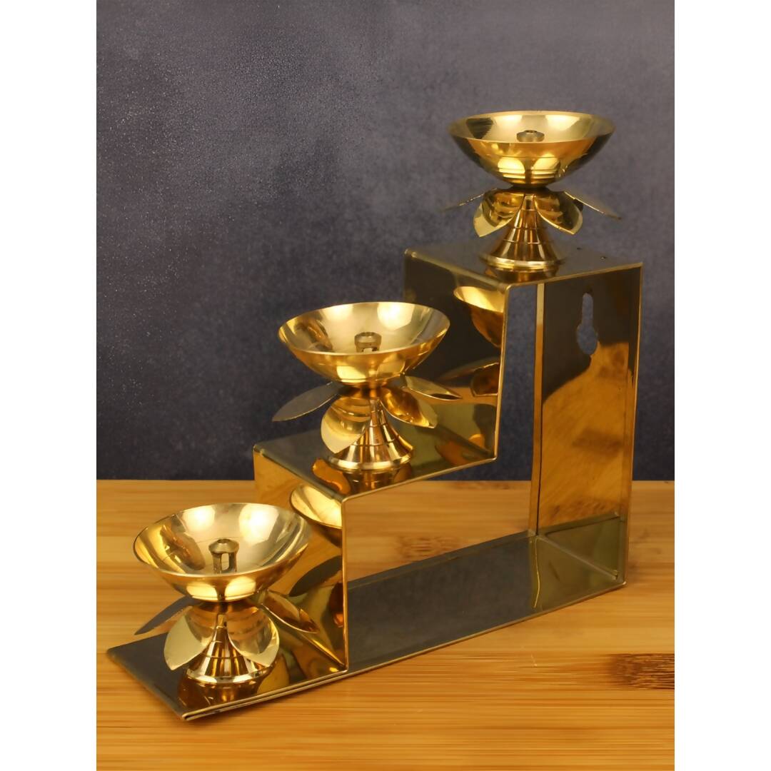 Spillbox Gold-Tone Brass 3 Step Diya - Distacart