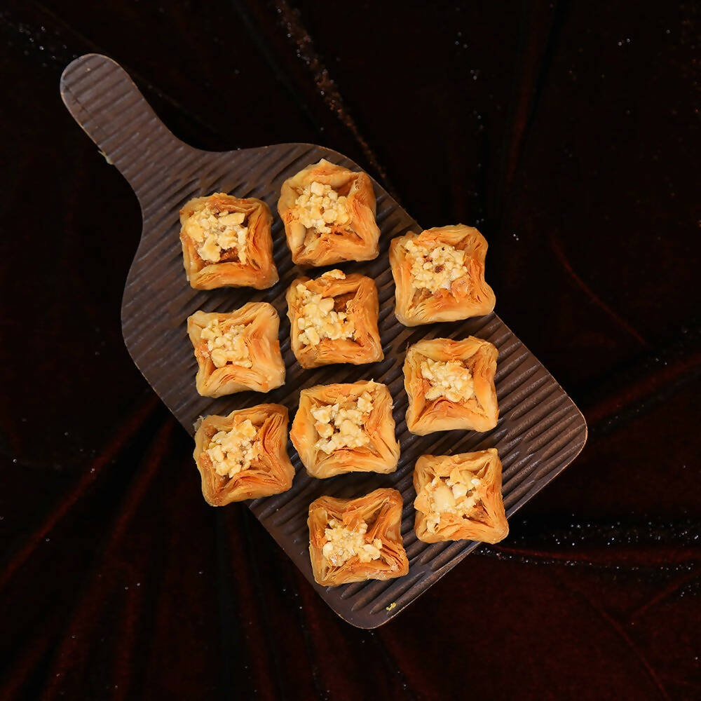 Olive Mithai Kaju Piramid Baklawa - Distacart