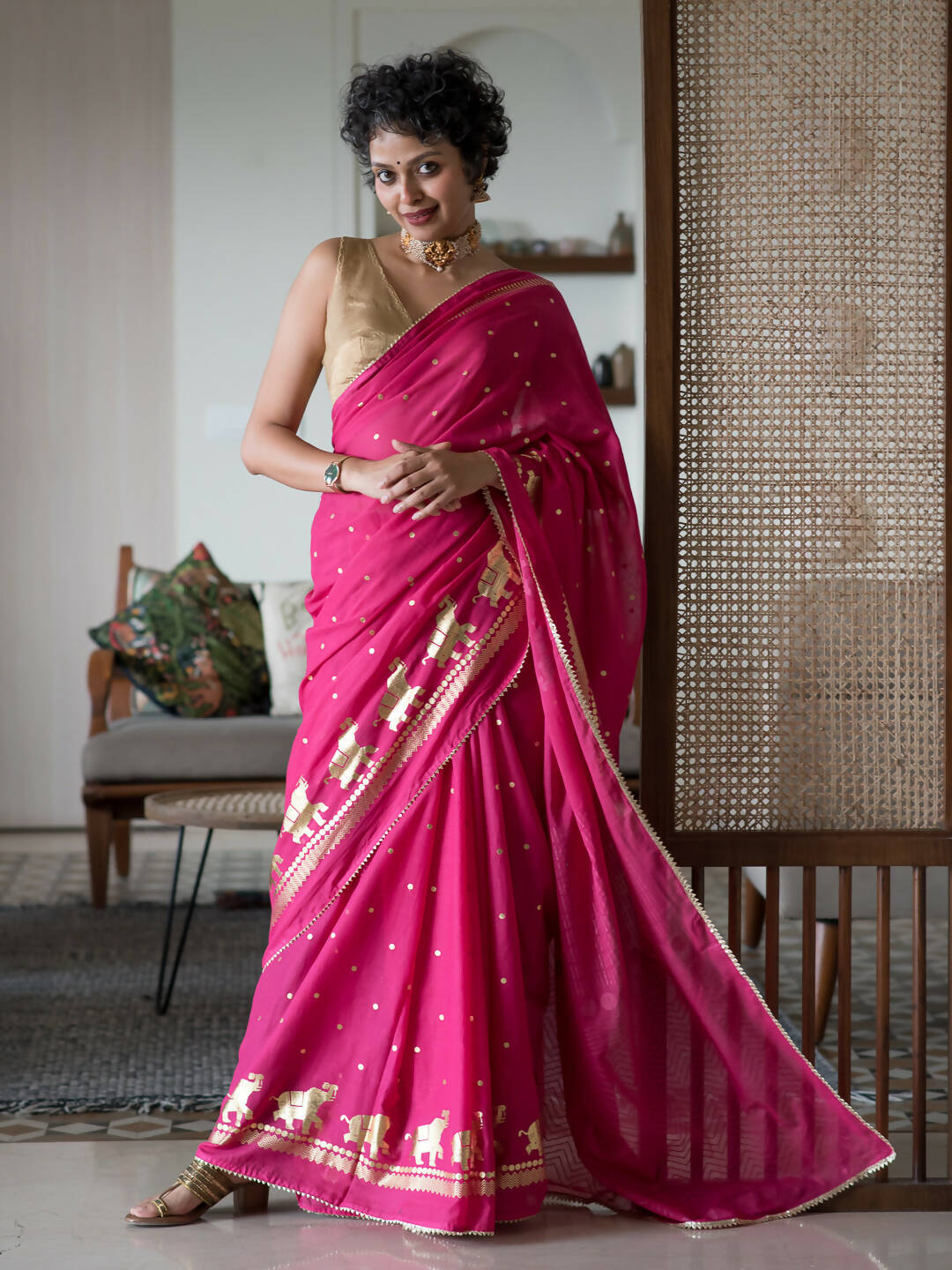 Suta Pink Floral Viscose Rayon Saree - Distacart