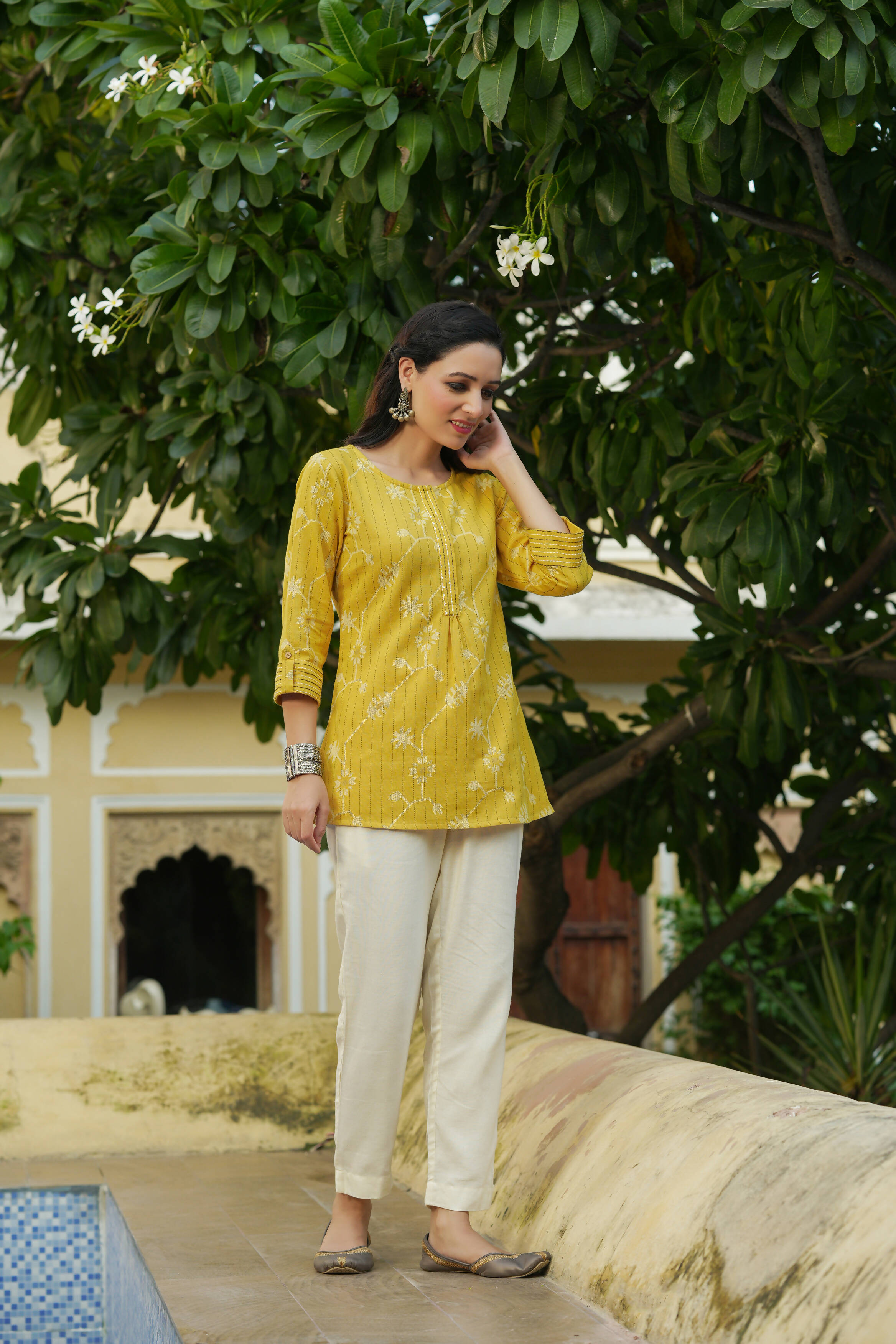 Juniper Women's Mustard Cotton Flex Geometric Printed Tunic - Distacart