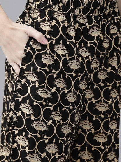 Yufta Women Black & Cream-Coloured Screen Printed Kurta with Trouser