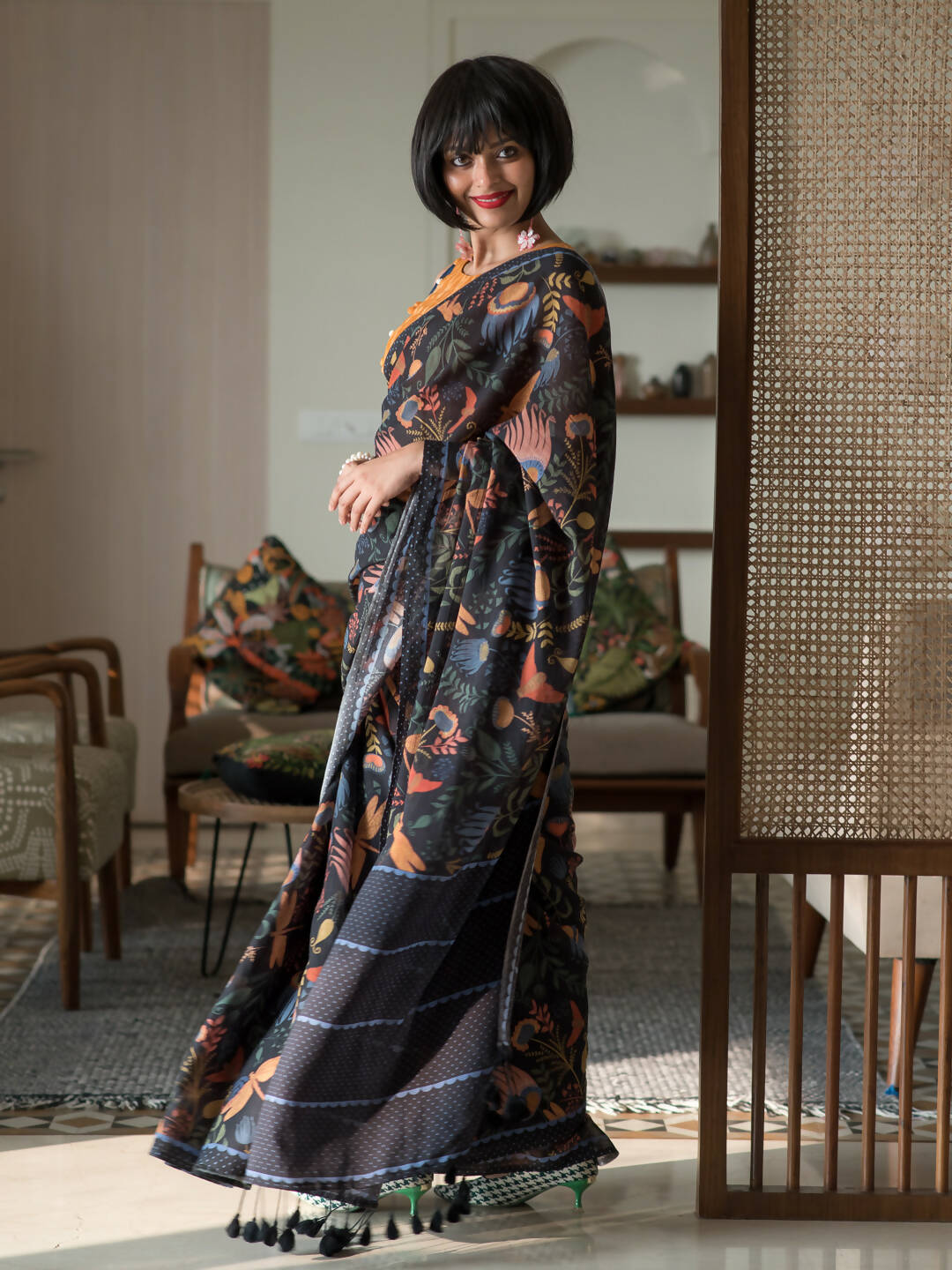 Suta Black Floral Pure Cotton Saree - Distacart