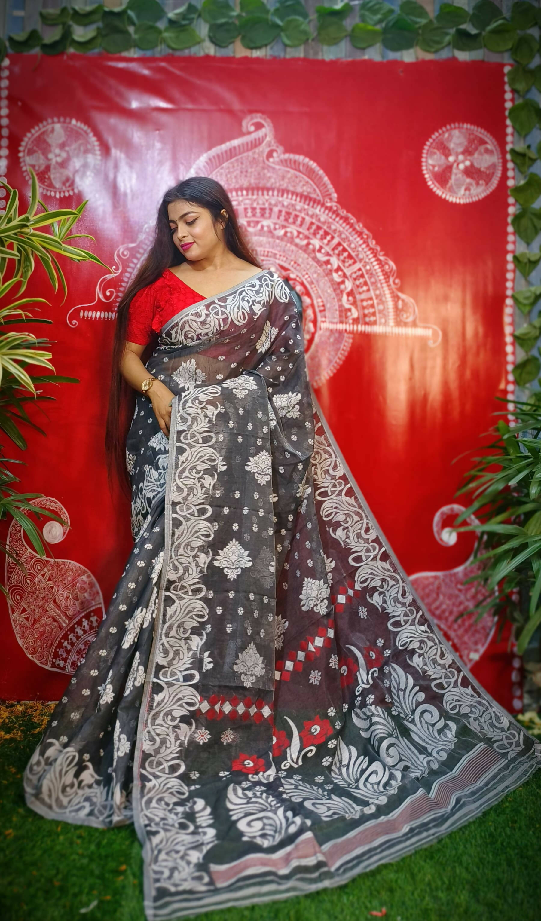 Exclusive Collection Handloom Dhakai Jamdani Saree - Black - Distacart