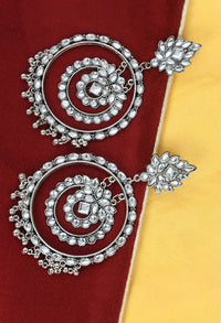 Thumbnail for Mominos Fashion Johar Kamal Women's White Kundan Circles Earrings - Distacart