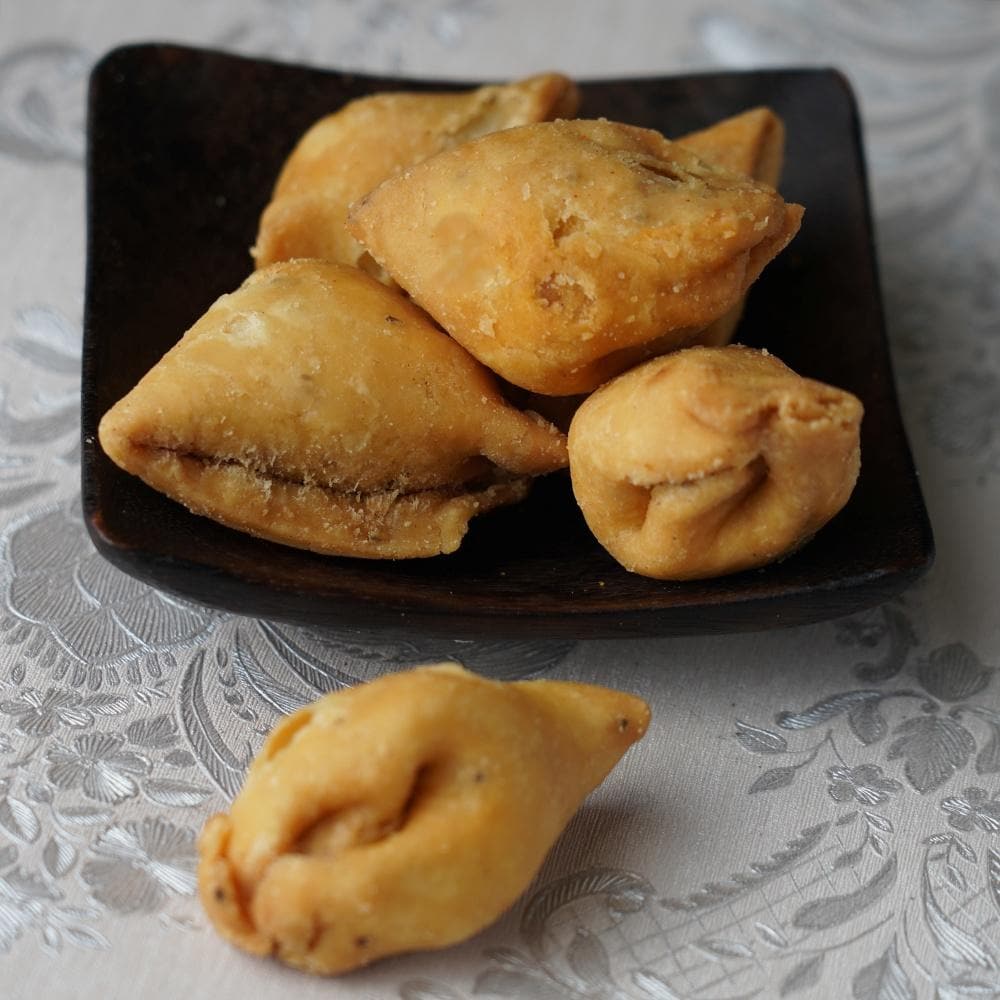 Nathu's Cocktail Samosa
