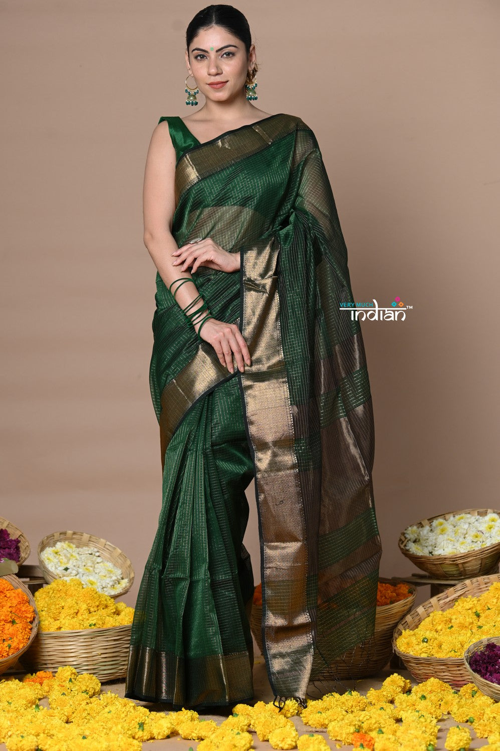 Very Much Indian Rajsi - Handloom Ari Checks Cotton Silk Saree with Golden Border - Dark Green - Distacart