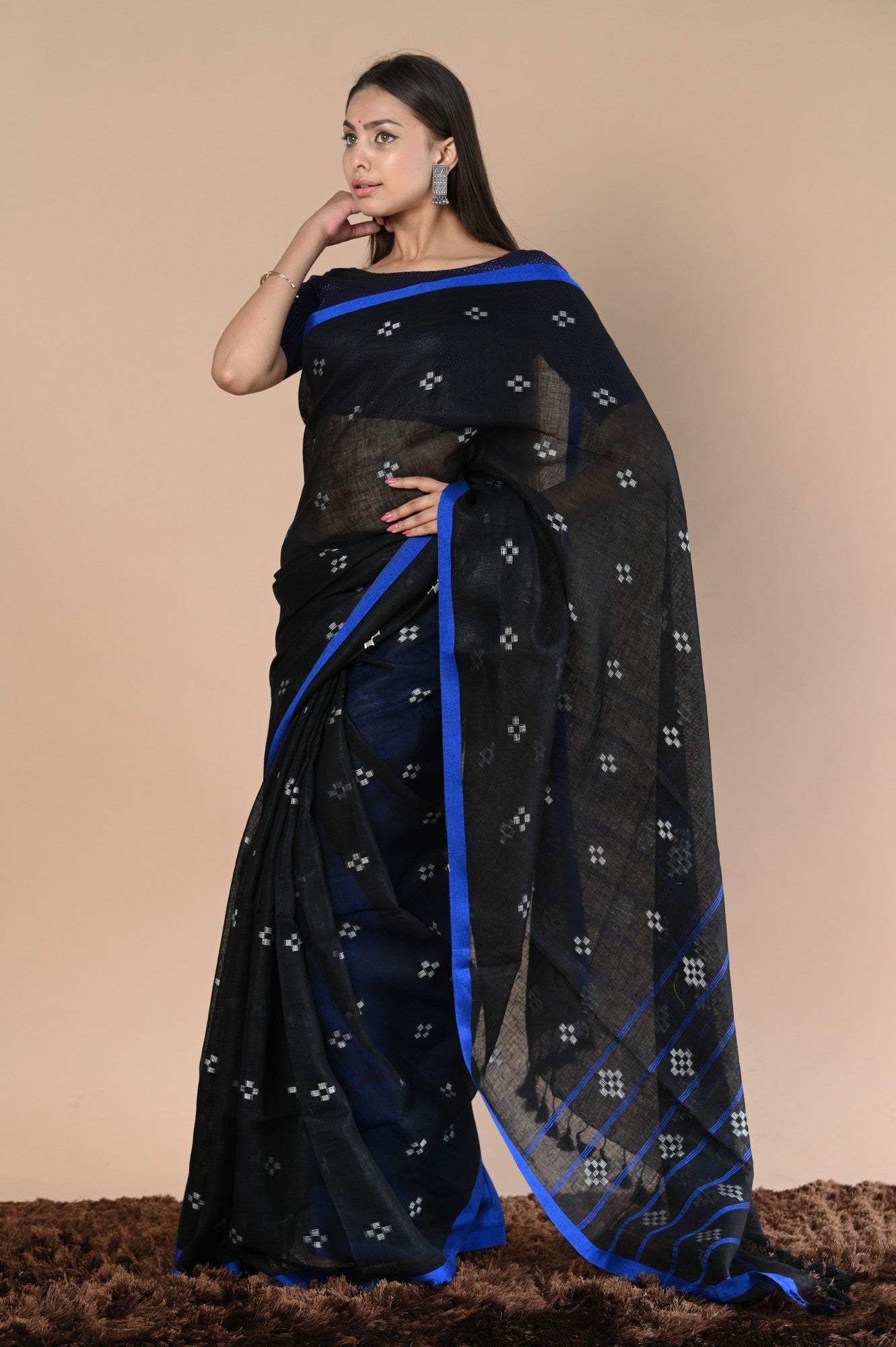 Very Much Indian Pure Linen Saree With Sleek Border and Exclusive Design - Distacart