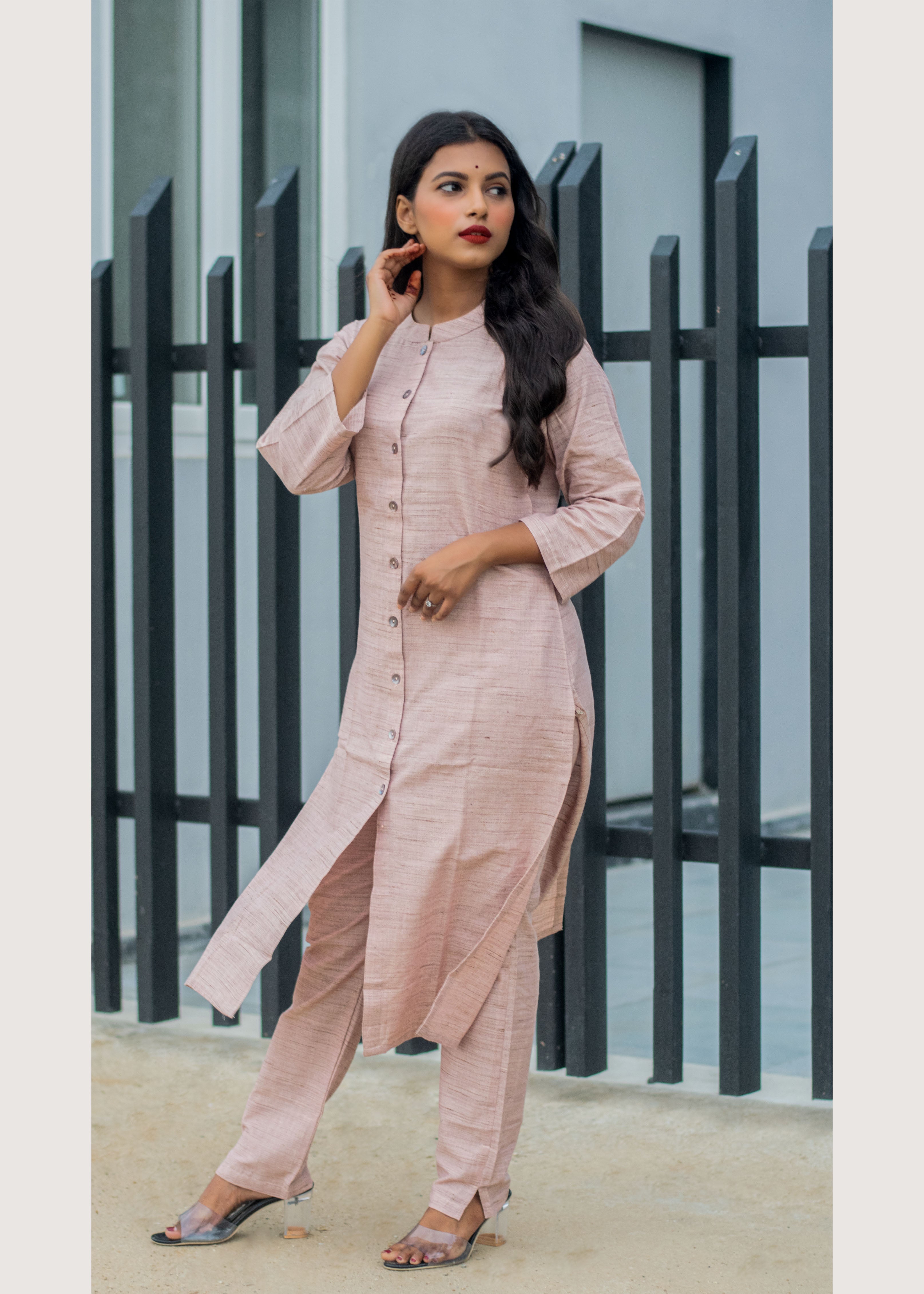 Jompers Women Pink Woven Design Kurta with Trousers - Distacart