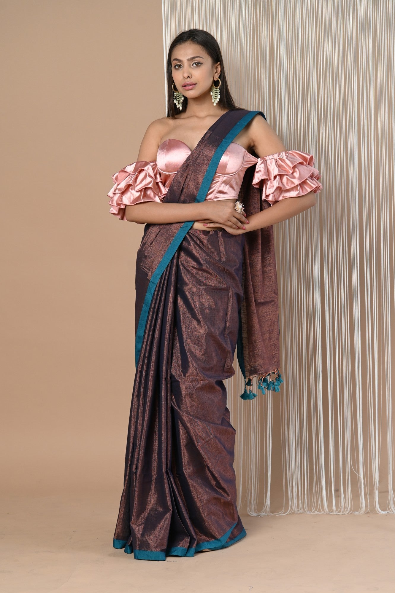 Very Much Indian VMI Exclusive! Handloom Woven Cotton Zari Saree with Beautiful Sleek Border - Distacart