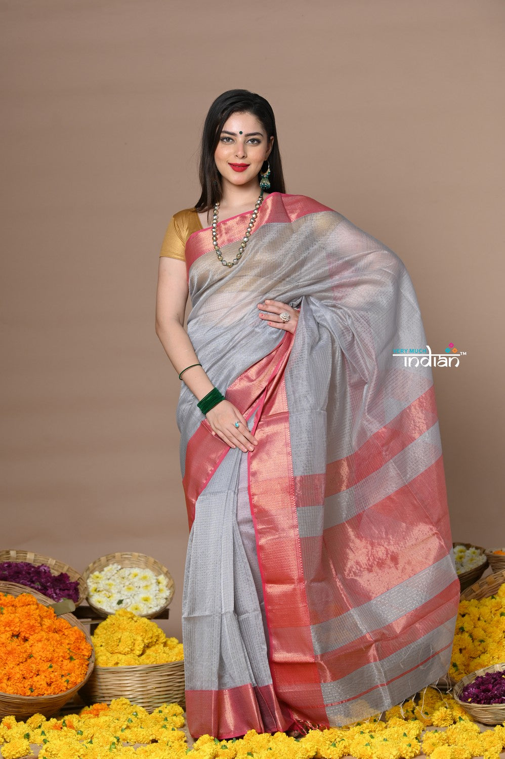 Very Much Indian Rajsi - Handloom Ari Checks Cotton Silk Saree with Golden Border in Grey - Distacart