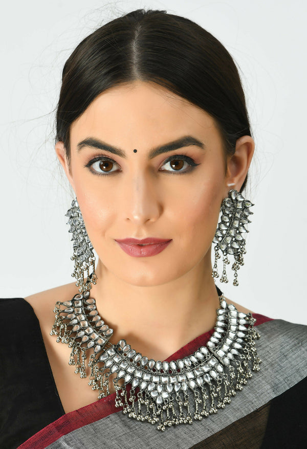 Mominos Fashion Johar Kamal Oxidised Silver-Plated Brass Finish Kundan Necklace For Women (Silver) - Distacart