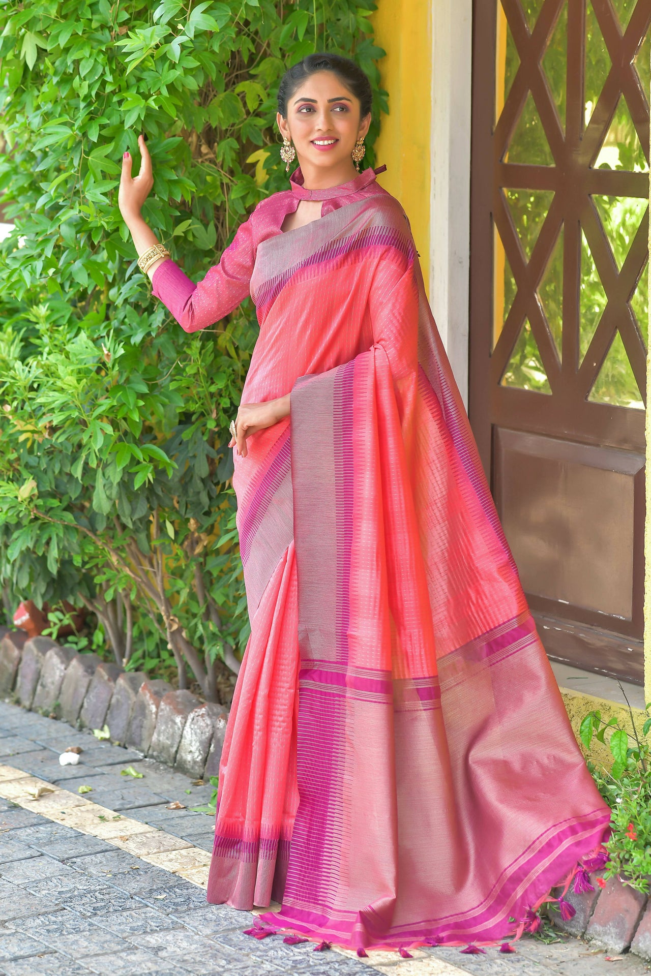 Vishnu Weaves Women's Pink South Silk Zari Woven Saree with Unstitched Blouse - Distacart