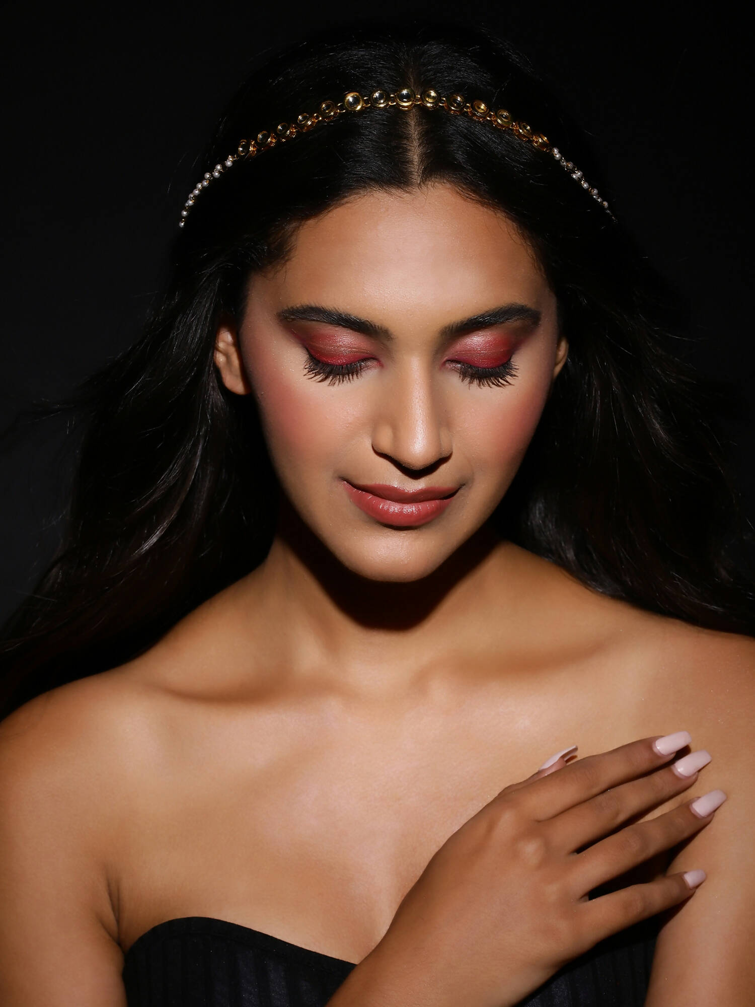 Gold-Plated White Kundan-Studded Pearl Beaded Matha Patti - Ruby Raang - Distacart