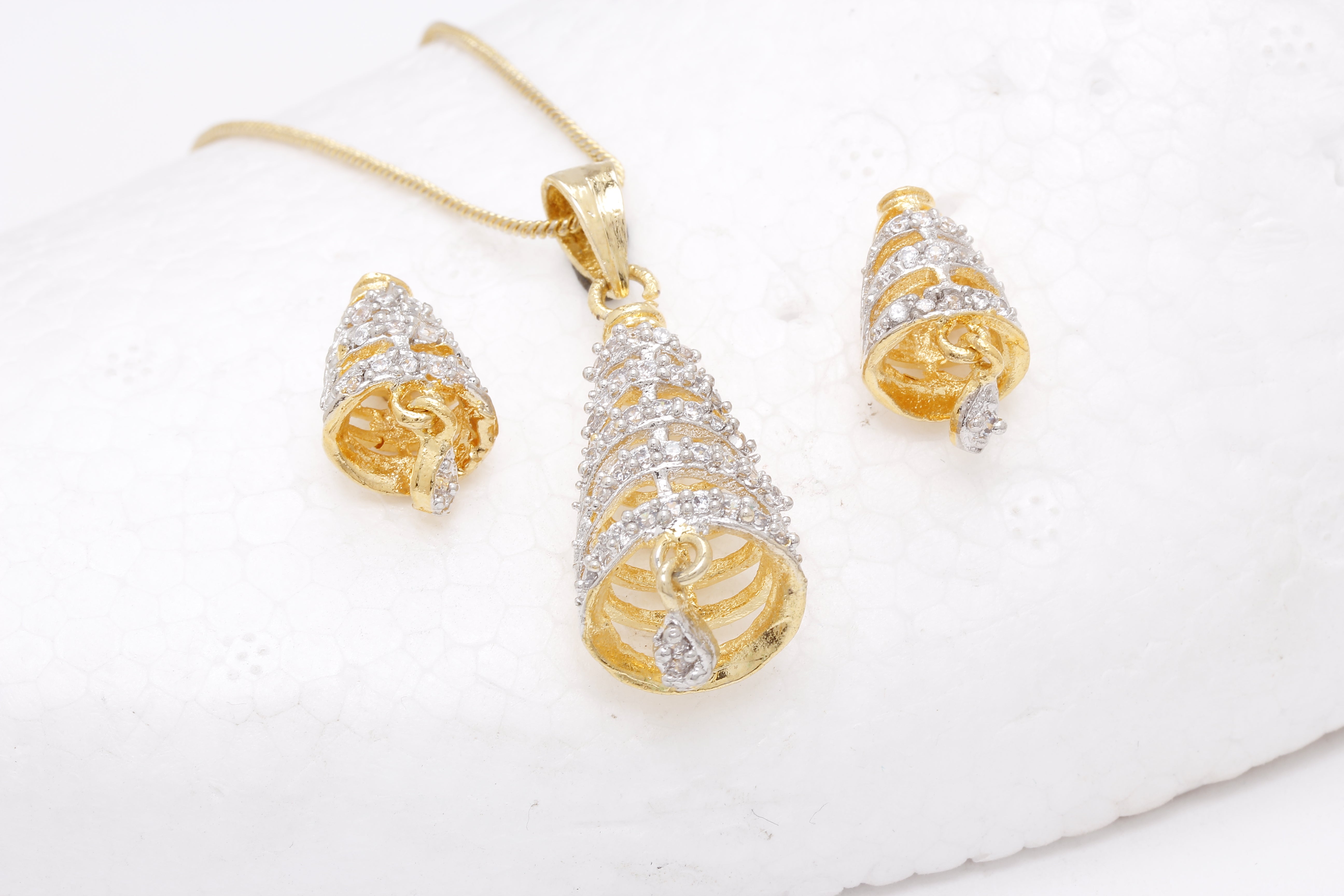 Gold-Plated Alloy Bell Shaped American Diamond Necklace Set - The Pari - Distacart