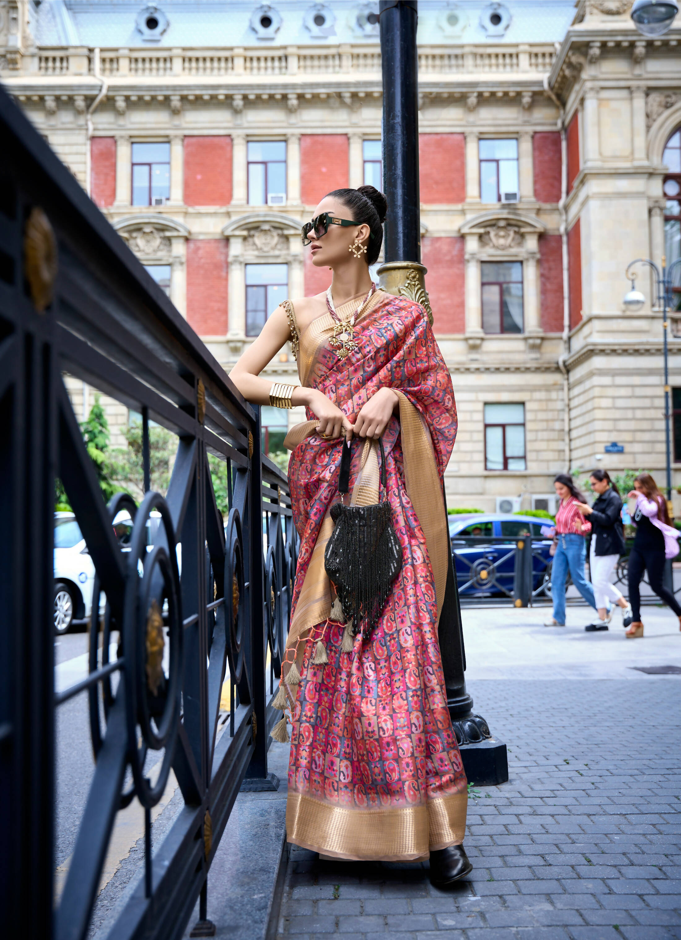 Pink Satin Organza Paisley Woven Design Saree With Unstitched Blouse Piece - Klay's - Distacart