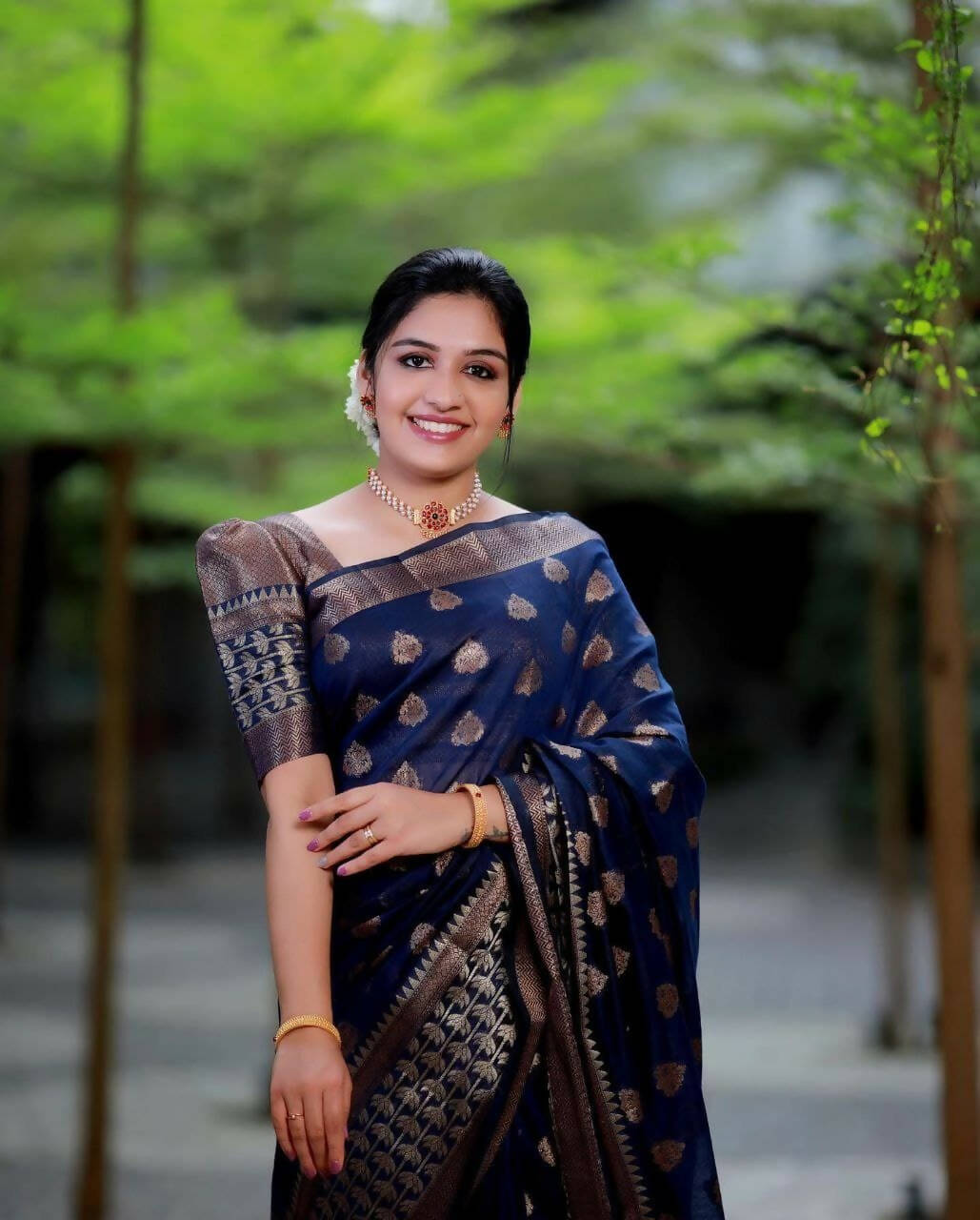 DEIANA'S Beautiful Golden Jari with New Design Soft Lichi Silk Saree - Navy Blue - Distacart