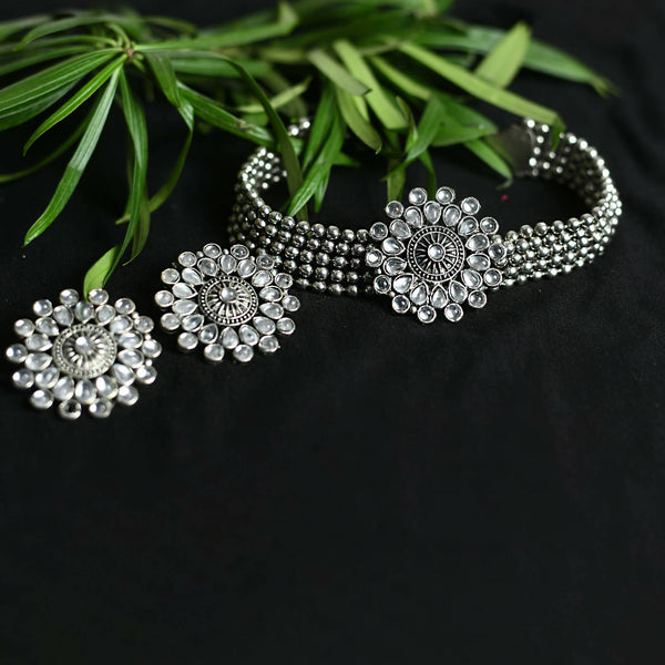 Mominos Fashion Johar Kamal Oxidised Silver-Plated Brass Finish Kundan Choker For Women (Silver) - Distacart