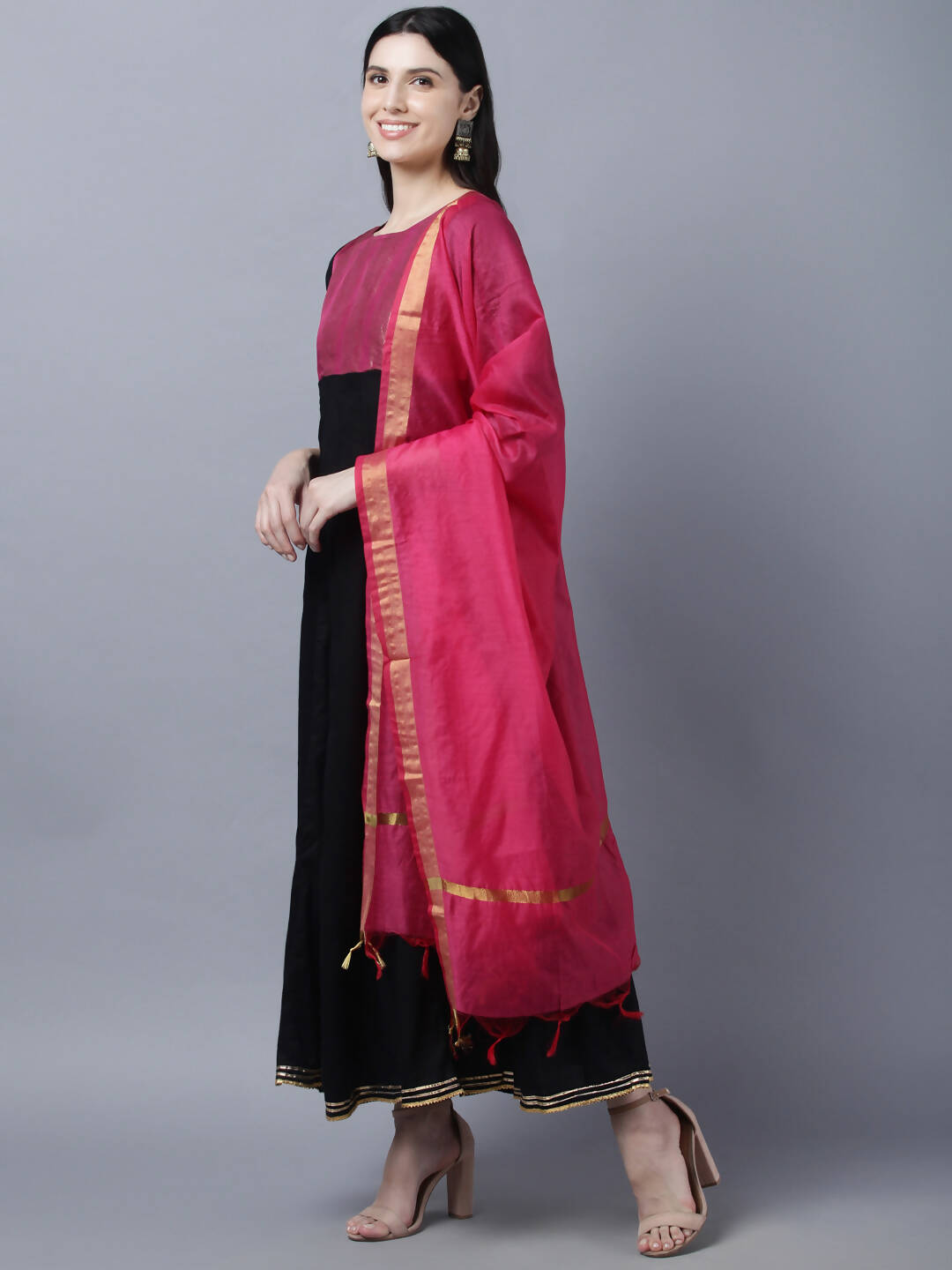 Myshka Women Black Peach-Coloured Colourblocked Cotton Anarkali Kurta - Distacart