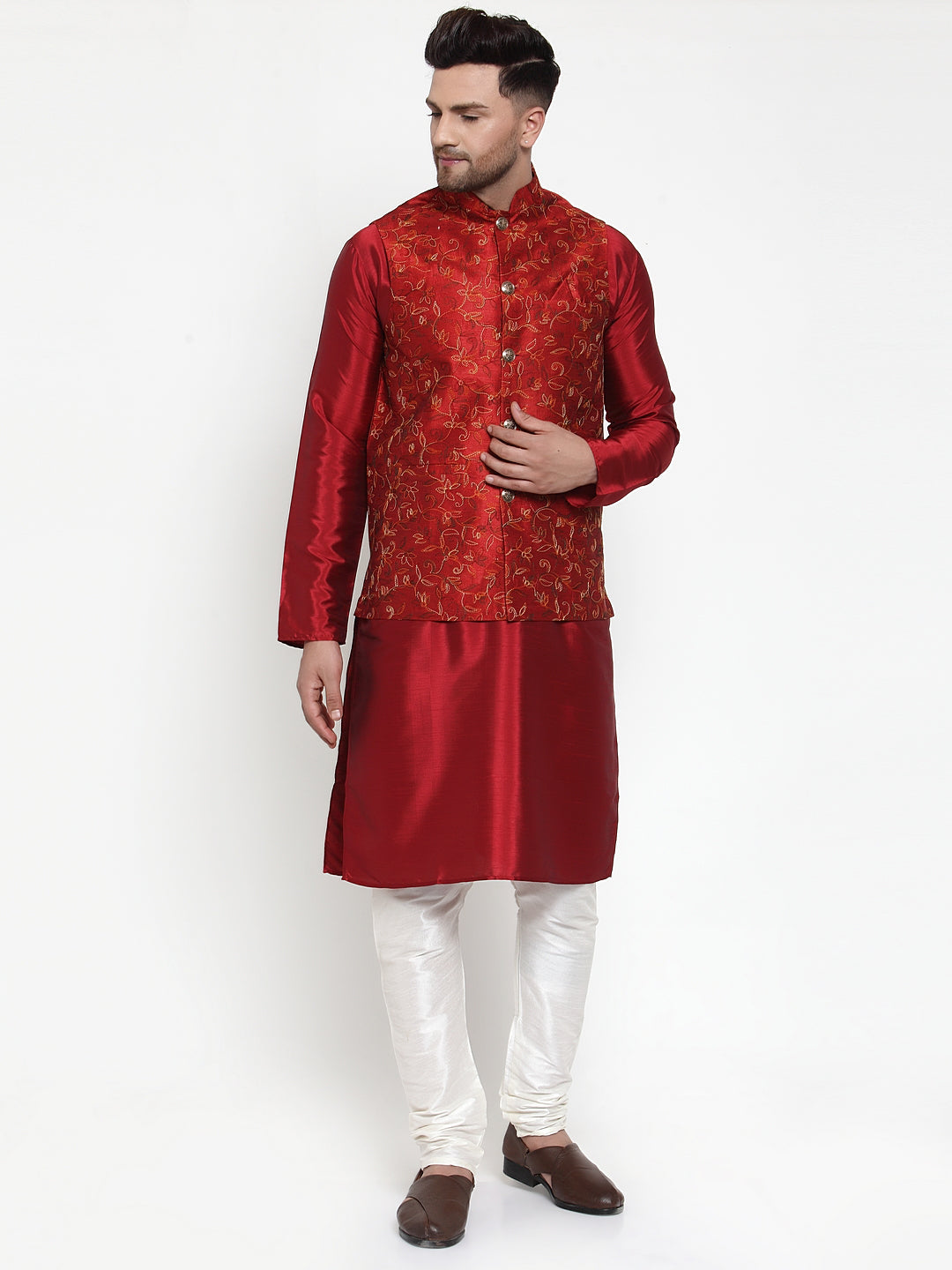 Jompers Men's Maroon Embroidered Nehru Jacket