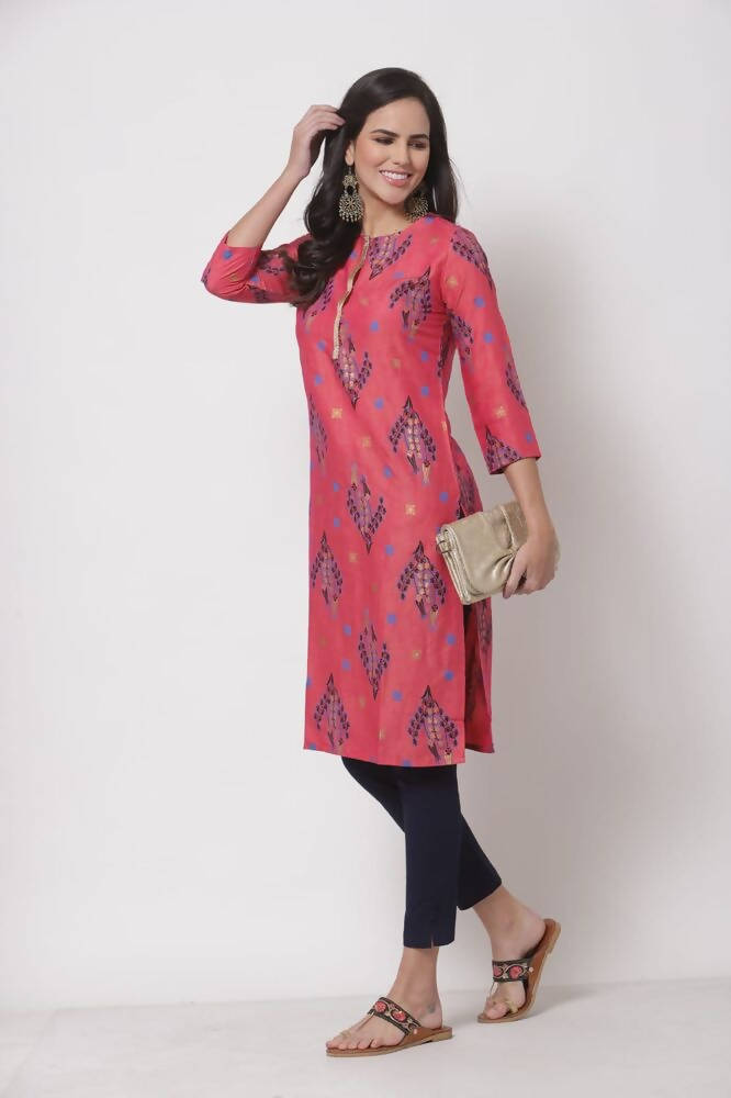 Myshka Women's Pink Printed 3/4 Sleeve Rayon Round Neck Casual Kurta