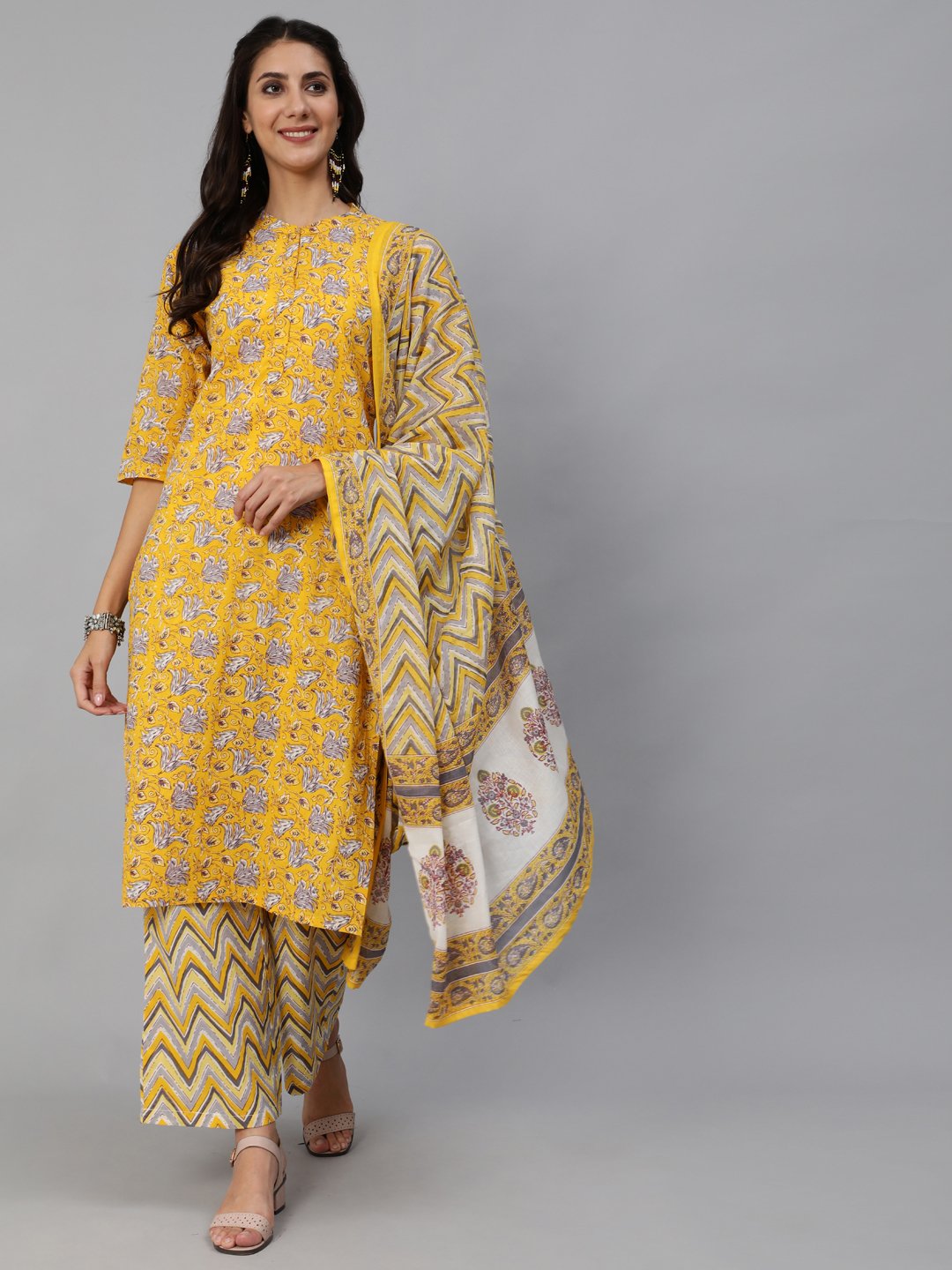 NOZ2TOZ Women Yellow & Grey Floral Printed Straight Kurta Set With Plazo & Dupatta - Distacart