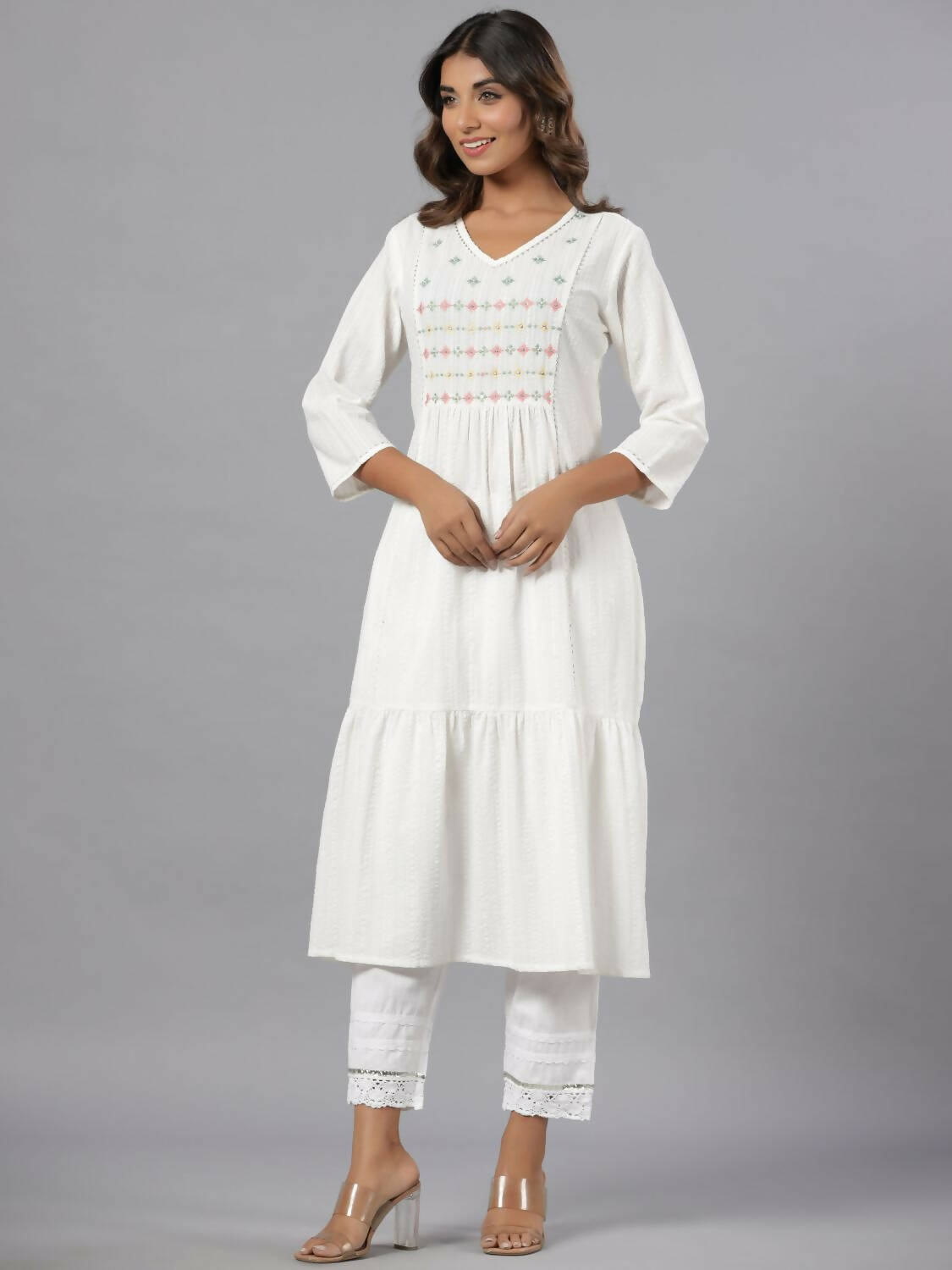 Juniper Women White Seer Sucker Embroidered High Slit Kurta - Distacart
