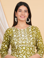 Thumbnail for House of RP Women Rayon Dark Purple Digital Print Naira Cut Kurta, Pant & Dupatta Set - Distacart