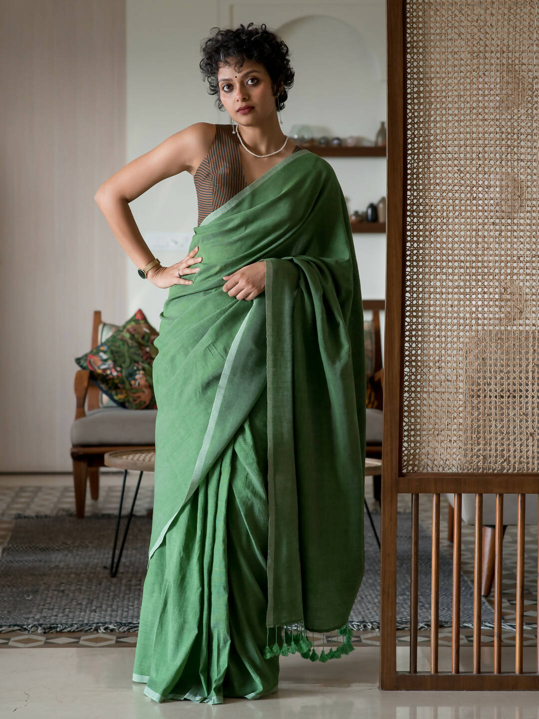 Suta Green Solid Cotton Blend Saree - Distacart