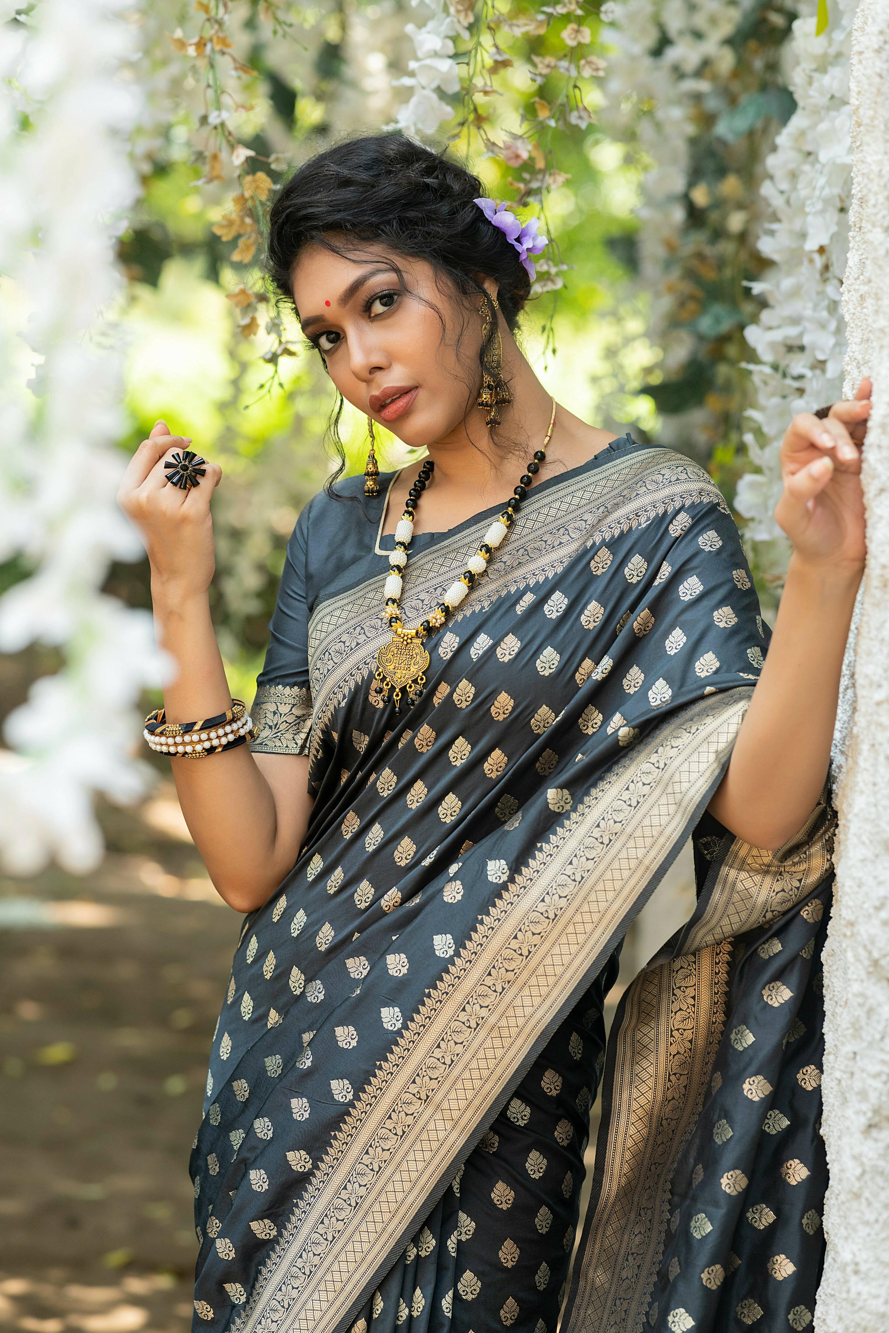 Vishnu Weaves Women's Grey Banarasi Silk Zari Woven Saree with Unstitched Blouse - Distacart