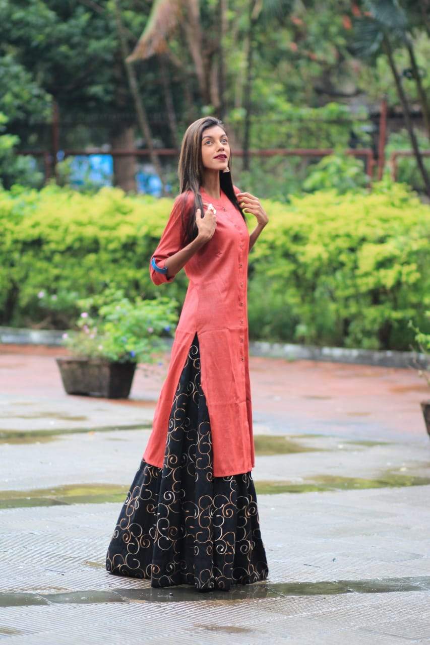 Jompers Women Maroon Woven Design Straight Rayon Kurta - Distacart