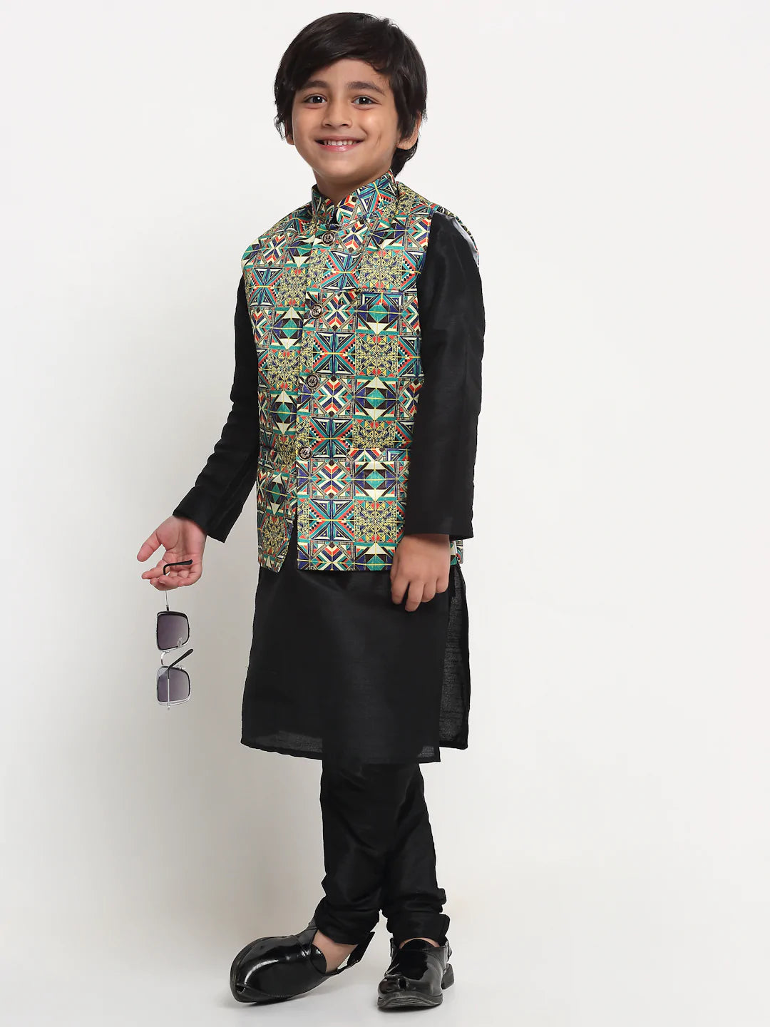 Kalyum Black Solid Kurta With Pyjama & Green Printed Nehrujacket set For Boys - Distacart